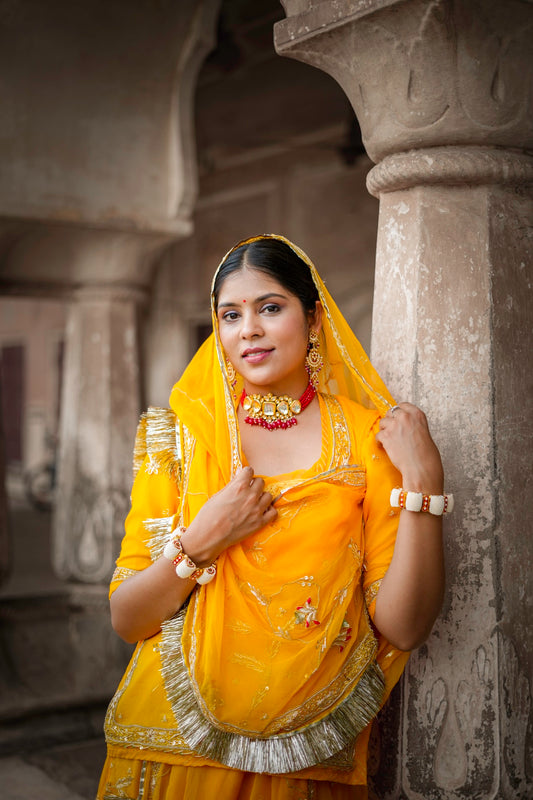 Yellow Poshak