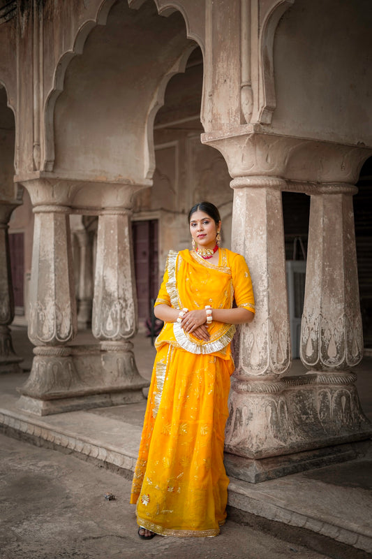 Yellow Poshak